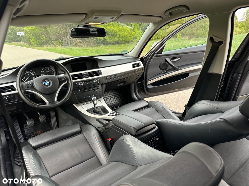 BMW Seria 3 318i - 6