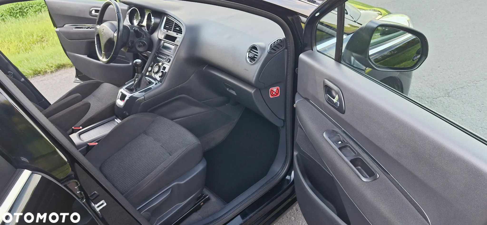 Peugeot 5008 1.6 Premium - 12