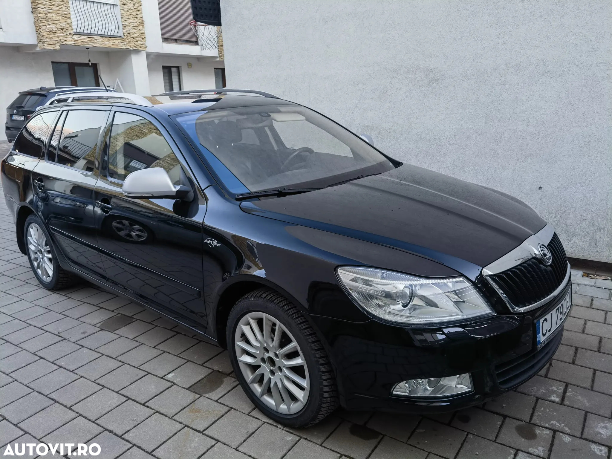 Skoda Octavia Combi 2.0 TDI Laurin Klement 4x4 DSG - 14