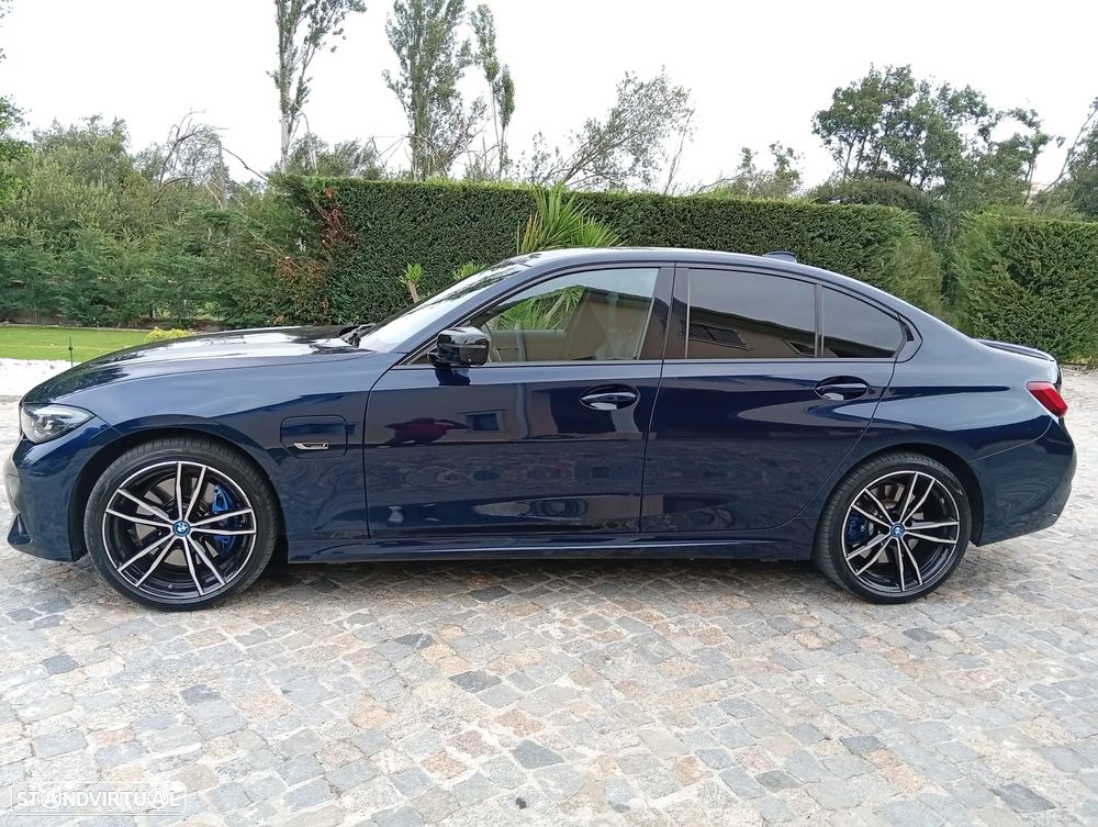 BMW 330 - 11