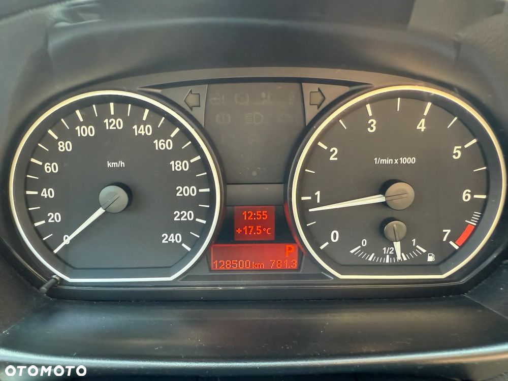 BMW Seria 1 - 22