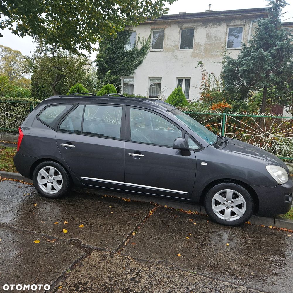Kia Carens 2.0 CVVT LX Basis - 4
