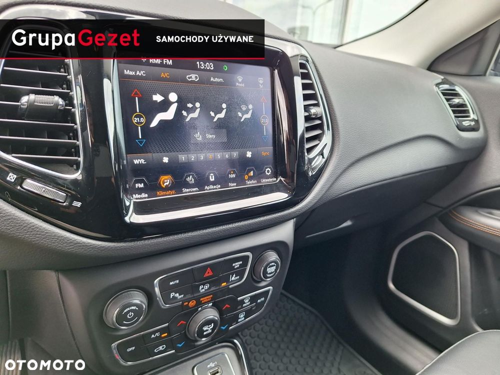 Jeep Compass 1.4 TMair Limited 4WD S&S - 12