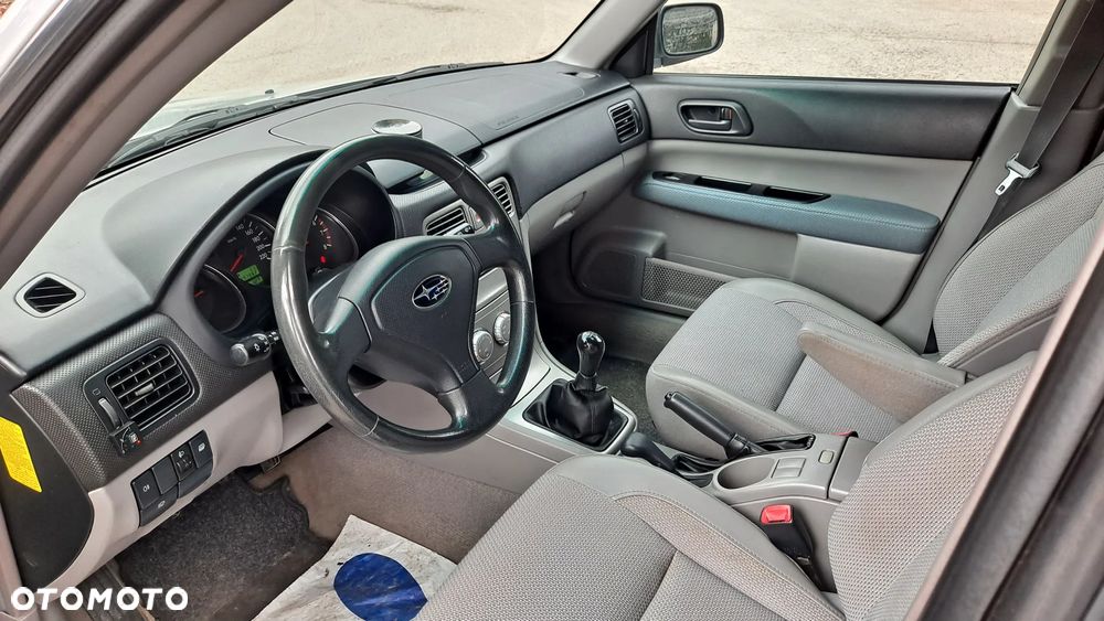 Subaru Forester 2.0 X - 11