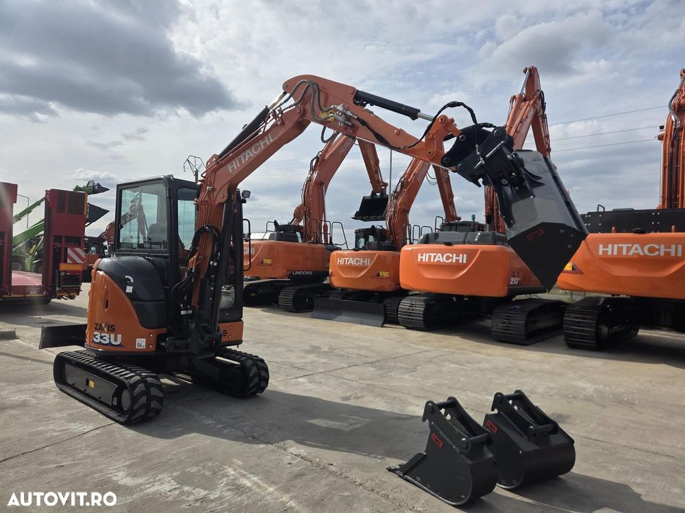 Hitachi ZX33U-6, 3,7 tone, 2023, 1.336 ore, CUPLA RAPIDA+CUPE INGUSTA si LATA NOI+CUPA TALUZ INCLIINABILA NOUA, inst picon, inst rotire atasamente pe brate, latime 1,55m, ad sapare 3,8m, ridica 2,7t, aer cond, leasing 4 ani, CA NOU-PROMOTIE 38.900 Eur+Tva - 9
