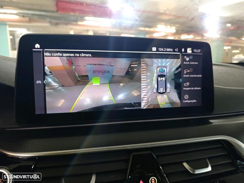 BMW 530 e Pack Desportivo M - 10