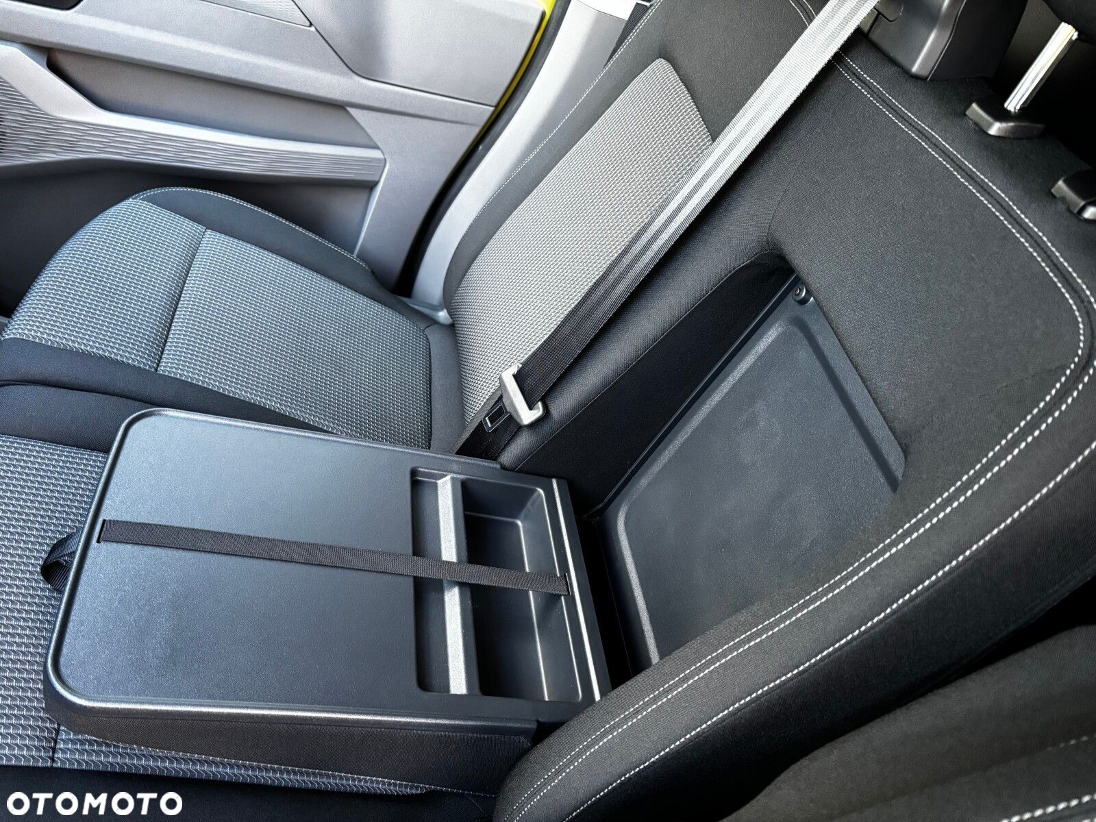 Volkswagen Transporter 2.0 TDI 150 KM 6-bm L1 - 19