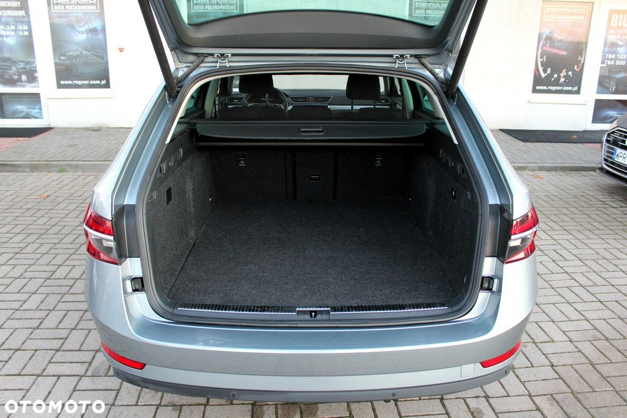 Skoda Superb 1.4 TSI Plug-In Hybrid Ambition DSG - 7