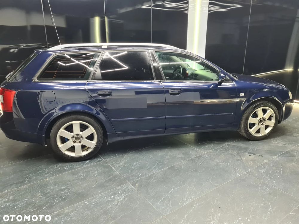 Audi A4 Avant - 11