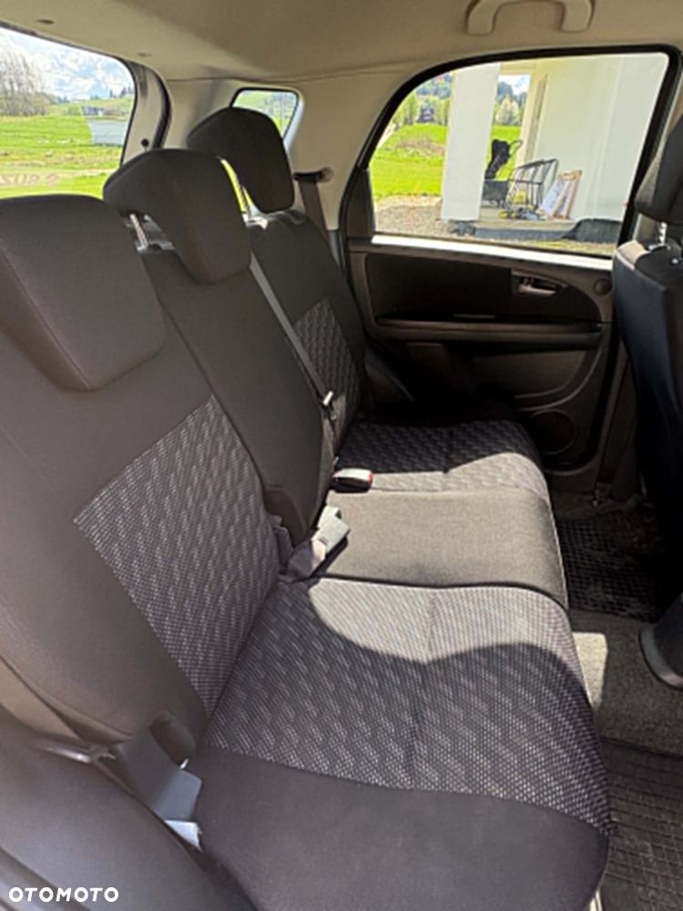 Suzuki SX4 1.6 GLX / Comfort - 8