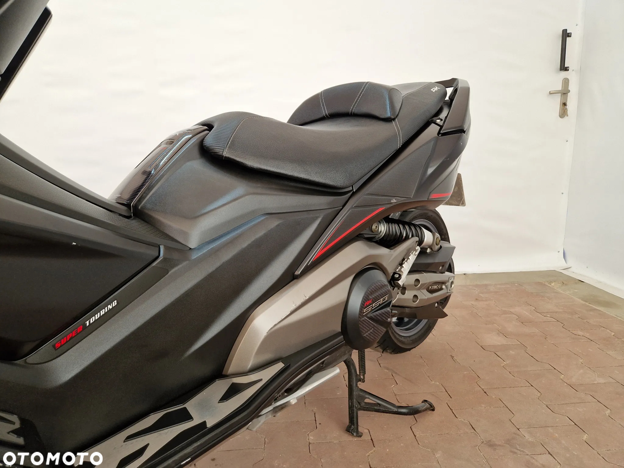 Kymco AK 550 - 23