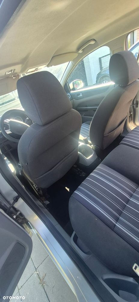 Ford Focus 1.6 TDCi DPF Silver Magic - 9