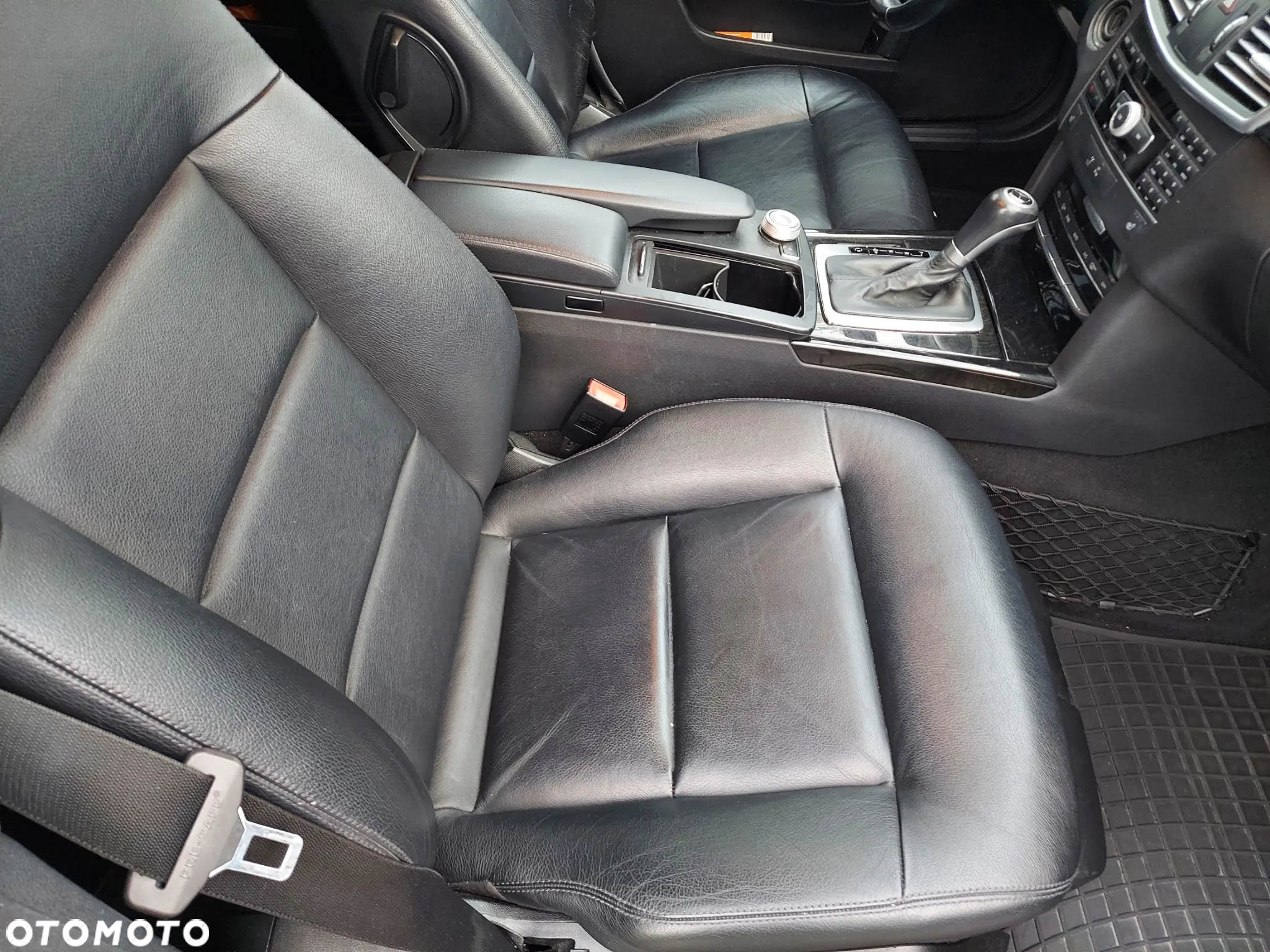 Mercedes-Benz Klasa E 220 T CDI DPF BlueEFFICIENCY Automatik Avantgarde - 13