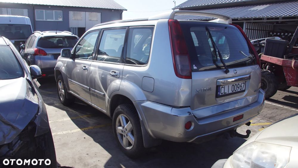 Auto na części - Nissan X-Trail I T30 2.2 DCI 136 KM YD22ETI 32010EQ068 KY0 2001R Silnik Skrzynia Drzwi Maska Klapa Zderzak Błotnik Lusterko Szyba Lampa Deska Kokpit Sterownik Moduł Czujnik Licznik Panel Kierownica - 5