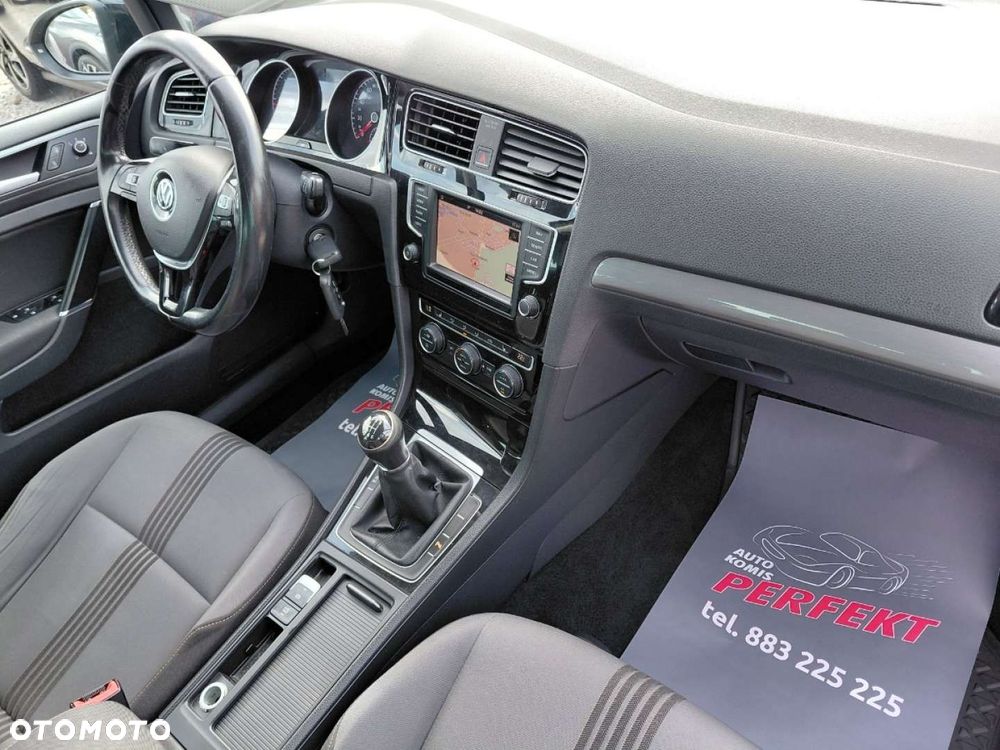 Volkswagen Golf - 14