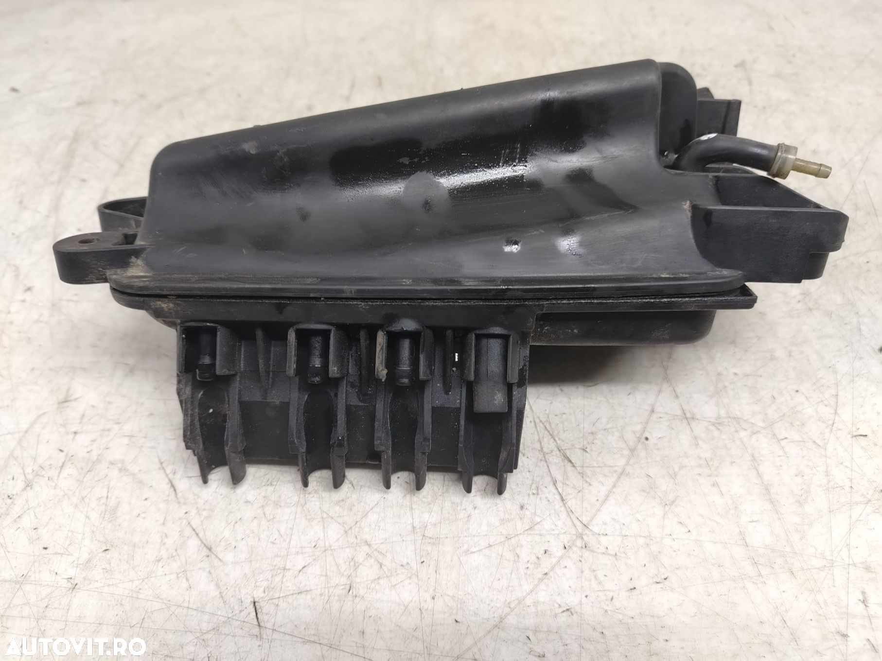 Rezervor vacuum 2.2 cdi om651 A6510700568 Mercedes-Benz E-Class W212 - 1