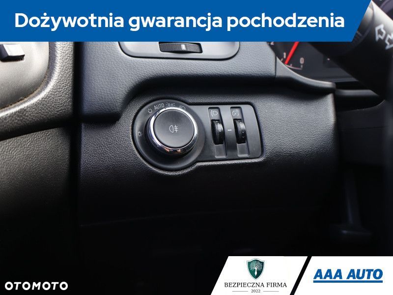 Opel Insignia - 20