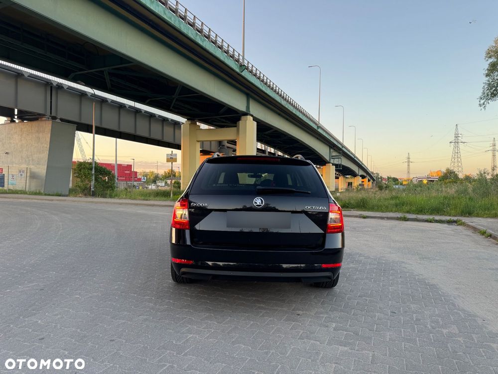 Skoda Octavia 2.0 TSI Style DSG - 4