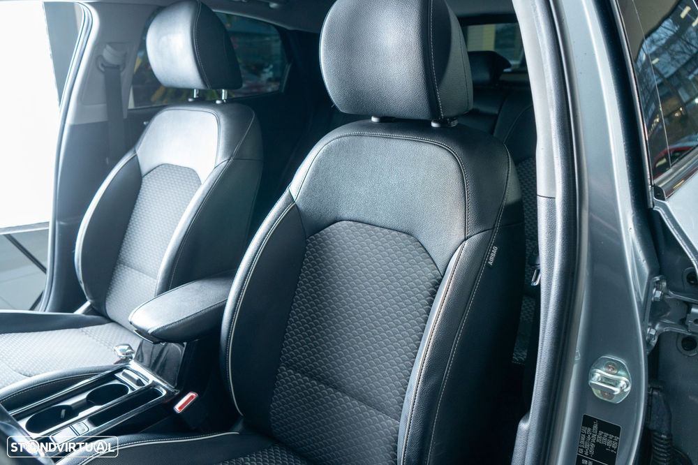 Kia XCeed 1.6 GDi PHEV Tech - 8