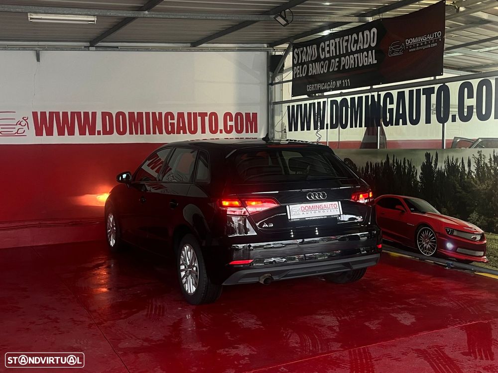 Audi A3 Sportback 1.6 TDI Design - 4