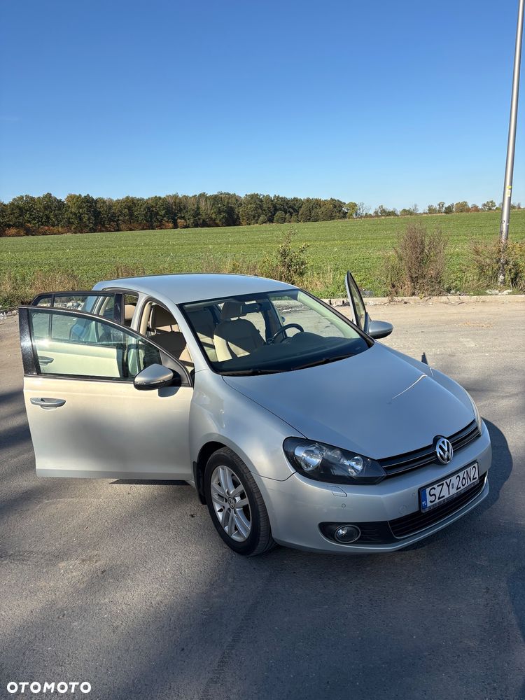 Volkswagen Golf - 11