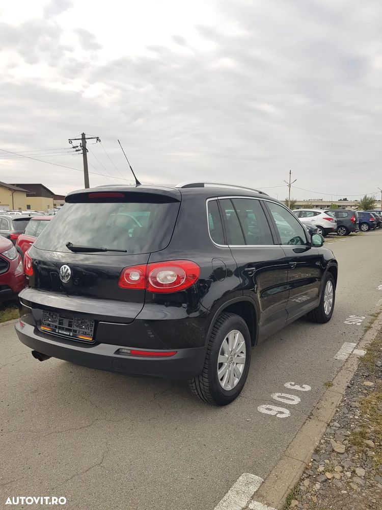 Volkswagen Tiguan - 4