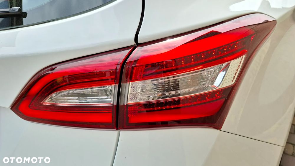 Hyundai i30 Kombi 1.6 GDi DCT Premium - 9
