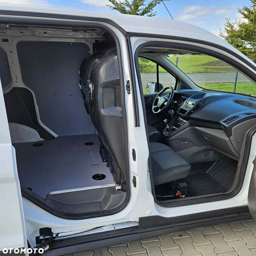 Ford Transit Connect - 21