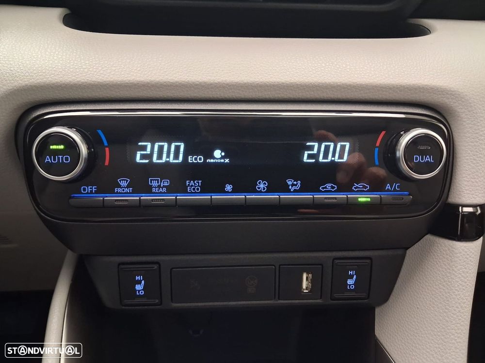 Toyota Yaris 1.5 HDF Luxury - 25