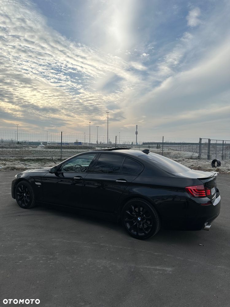 BMW Seria 5 530d Sport-Aut Modern Line - 12