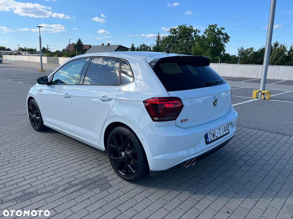 Volkswagen Polo - 5