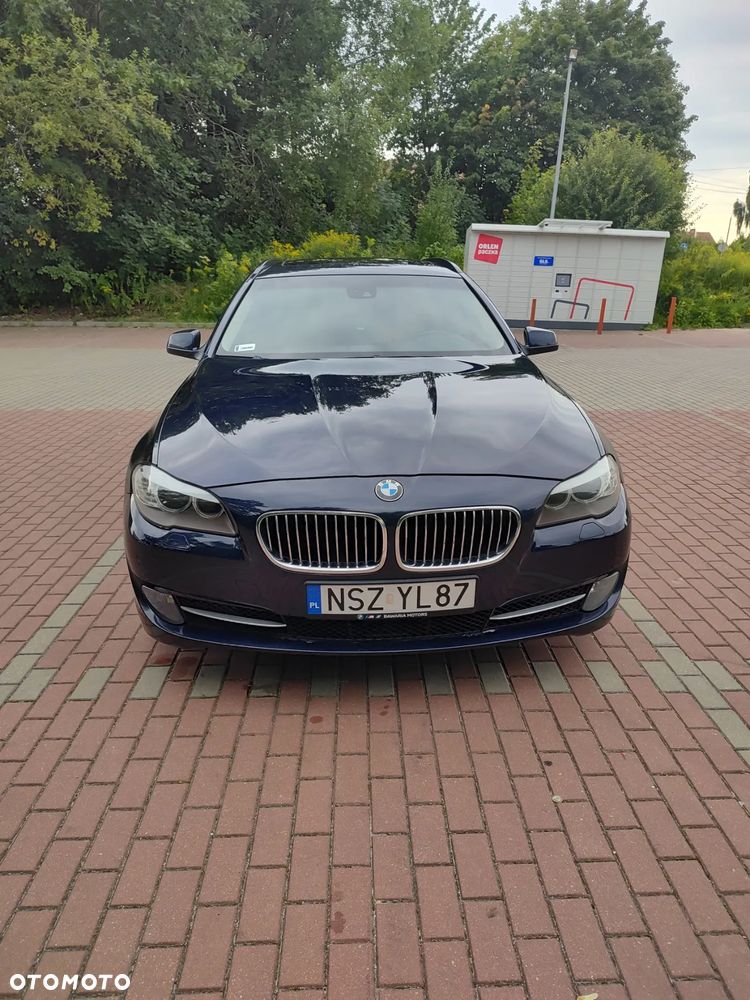 BMW Seria 5 520d Touring - 9