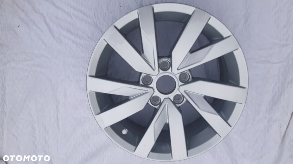 VW PASSAT GOLF FELGA 3G0601025 A ORYGINAŁ NOWA - 1