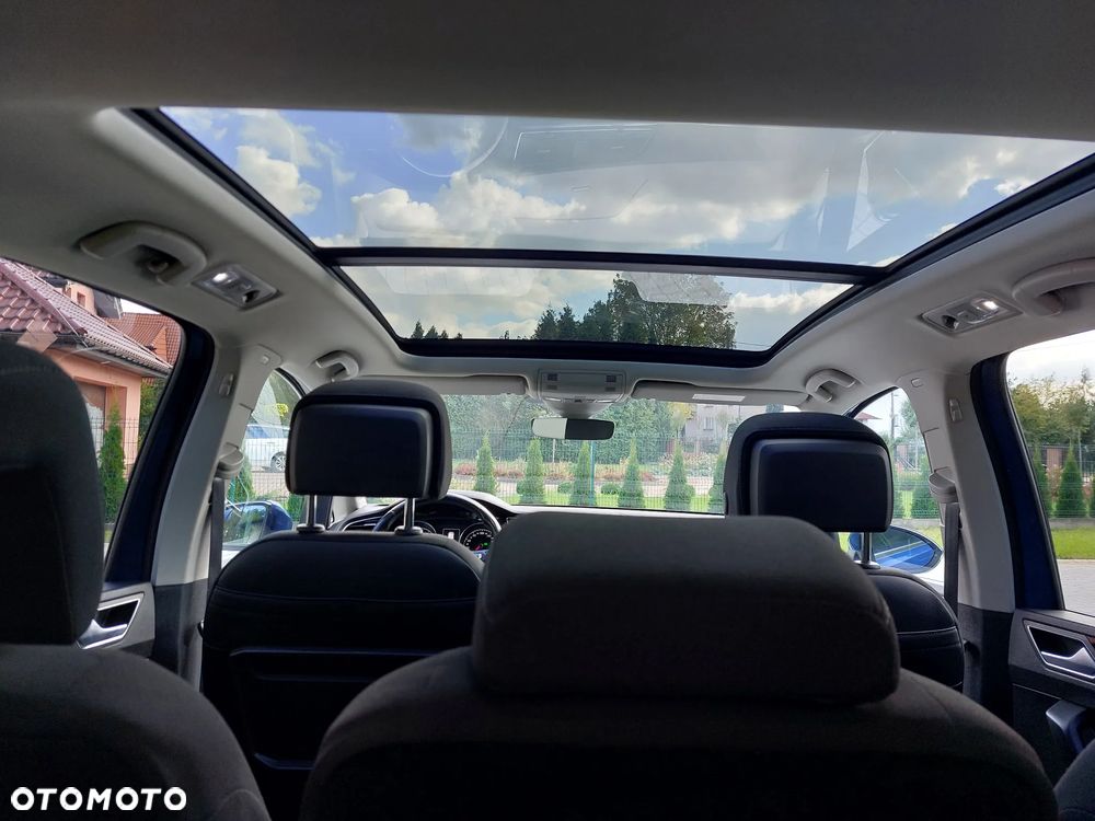 Volkswagen Touran ver-1-4-tsi-bmt-highline-dsg - 23