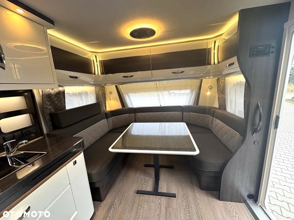 Hobby 720 KWFu Prestige - 12