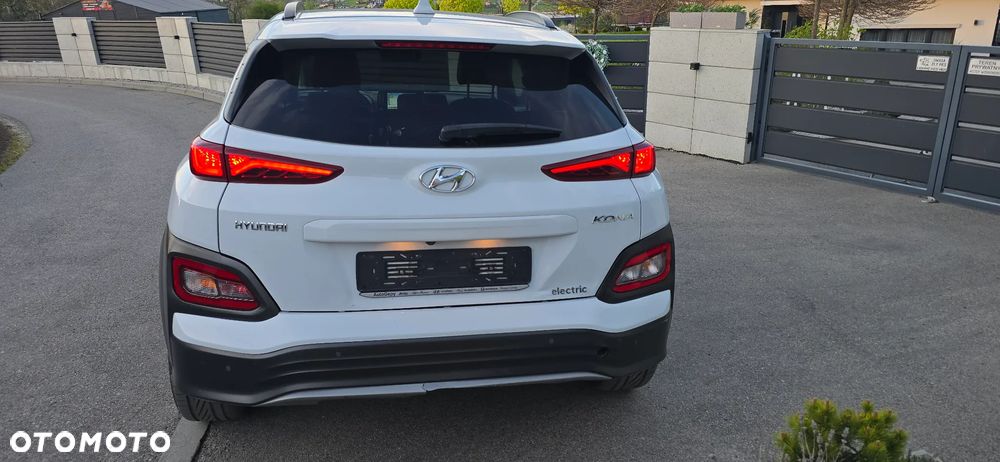 Hyundai Kona Premium - 14