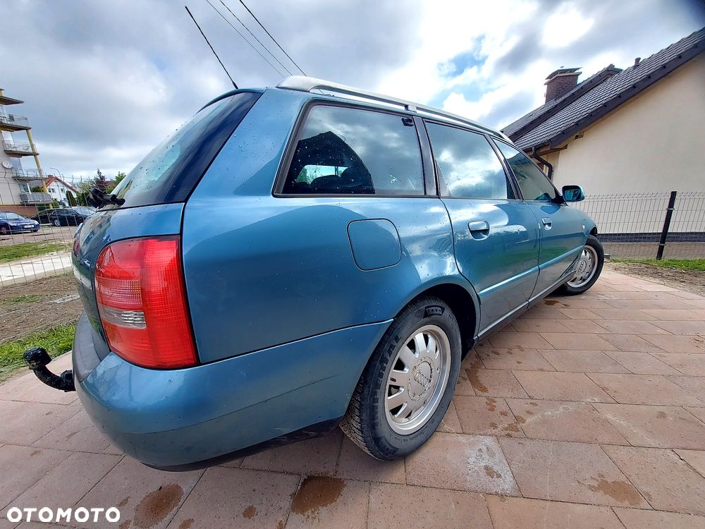 Audi A4 Avant - 6