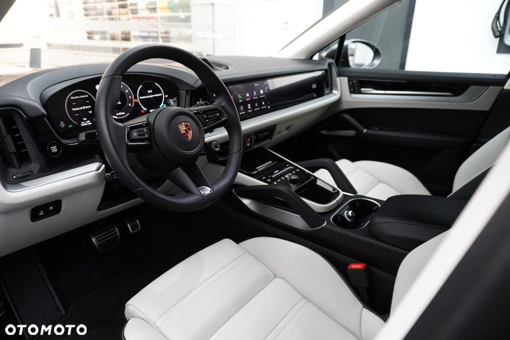 Porsche Cayenne - 10