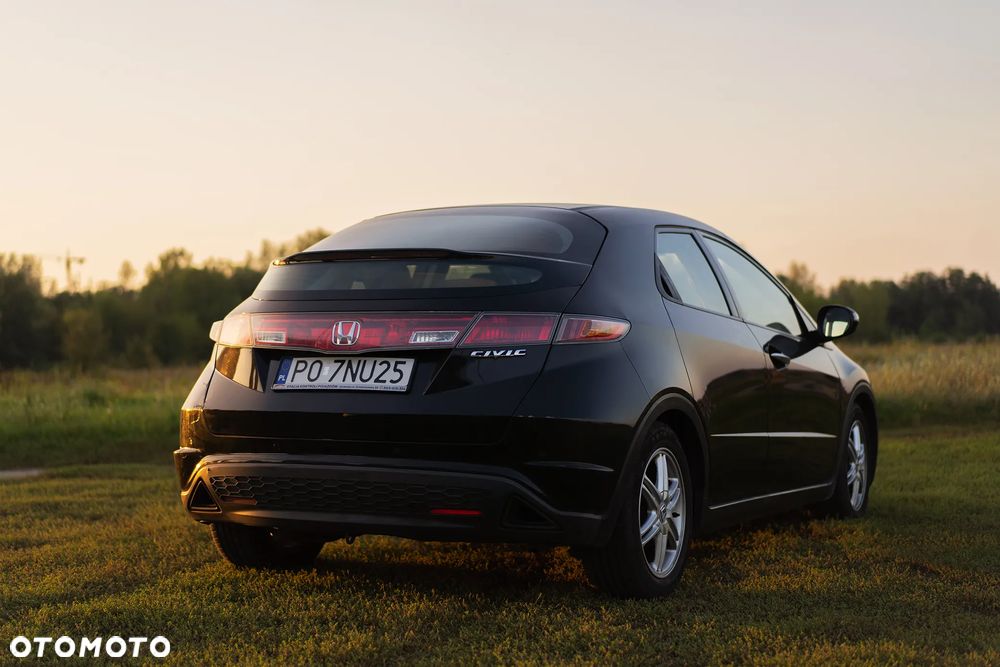 Honda Civic 1.8 Comfort - 4