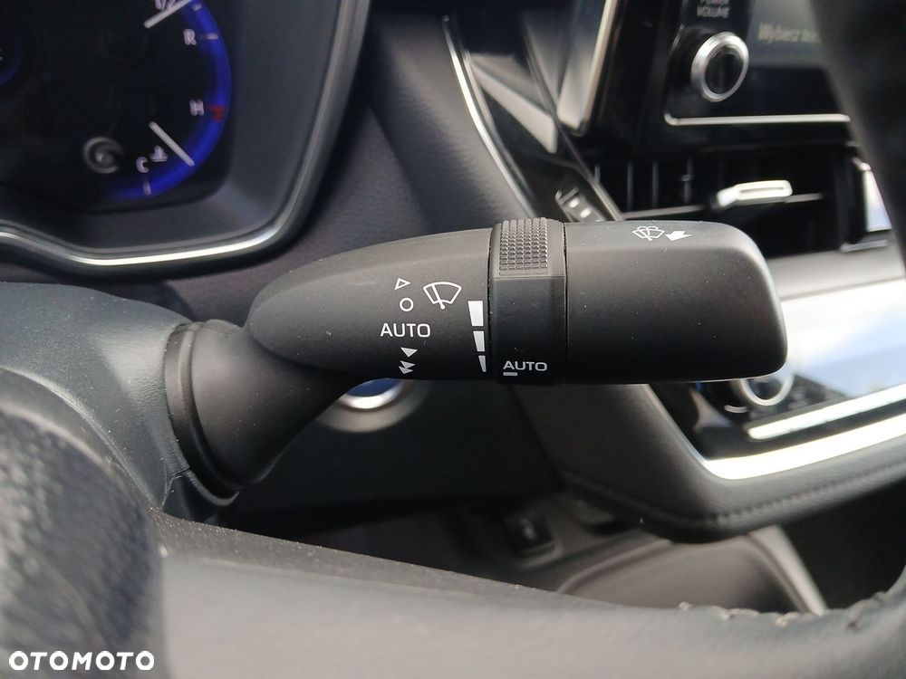 Toyota Corolla 1.8 Hybrid Executive - 31