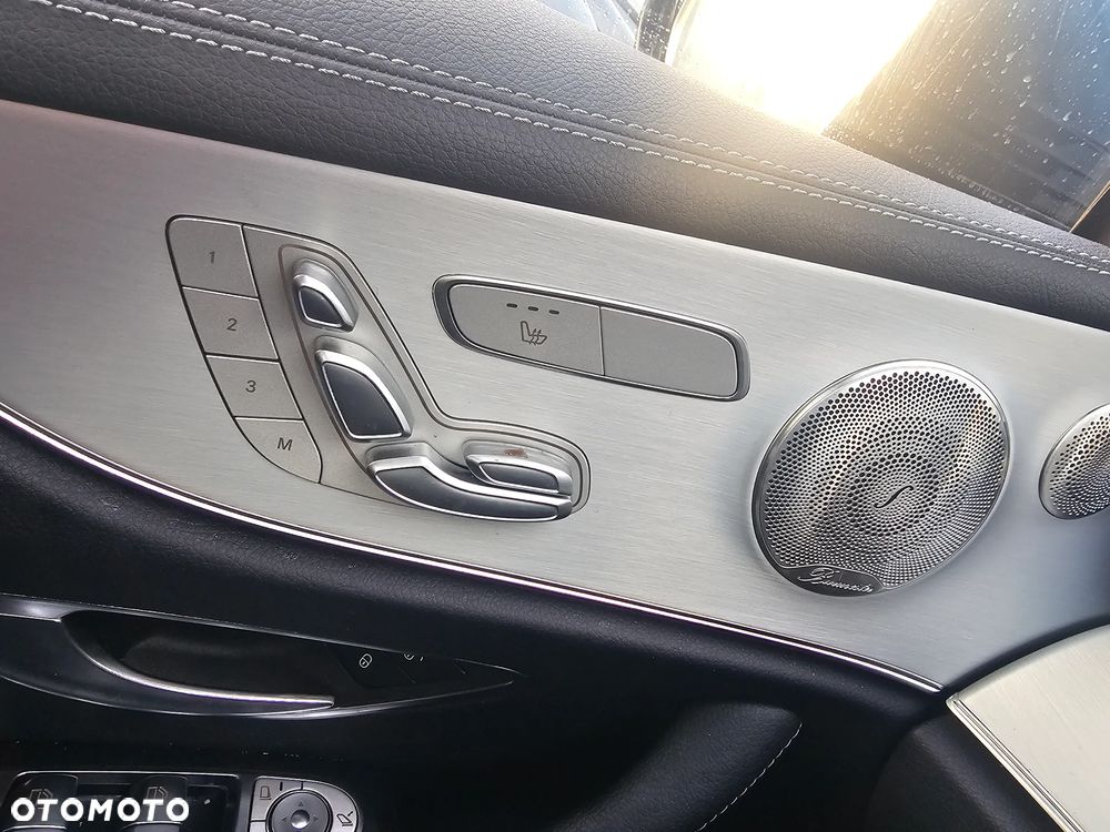 Mercedes-Benz Klasa E 220 d 4Matic 9G-TRONIC Avantgarde - 7