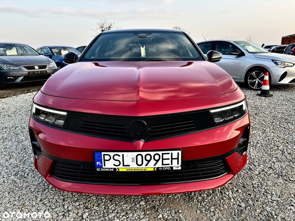 Opel Astra 1.2 Turbo GS - 2