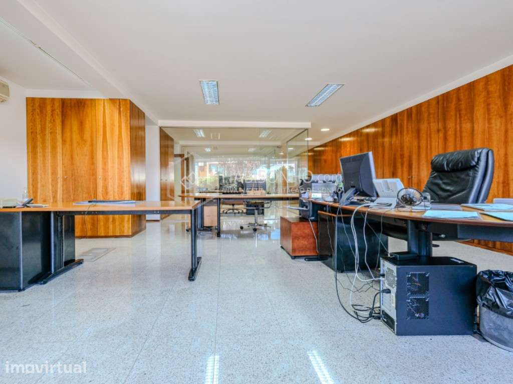 Andar Moradia T4+ Armazém | Guetim | Espinho - Grande imagem: 5/32