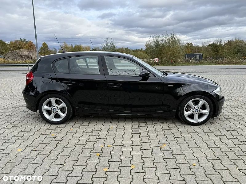 BMW Seria 1 120d DPF Edition Sport - 11