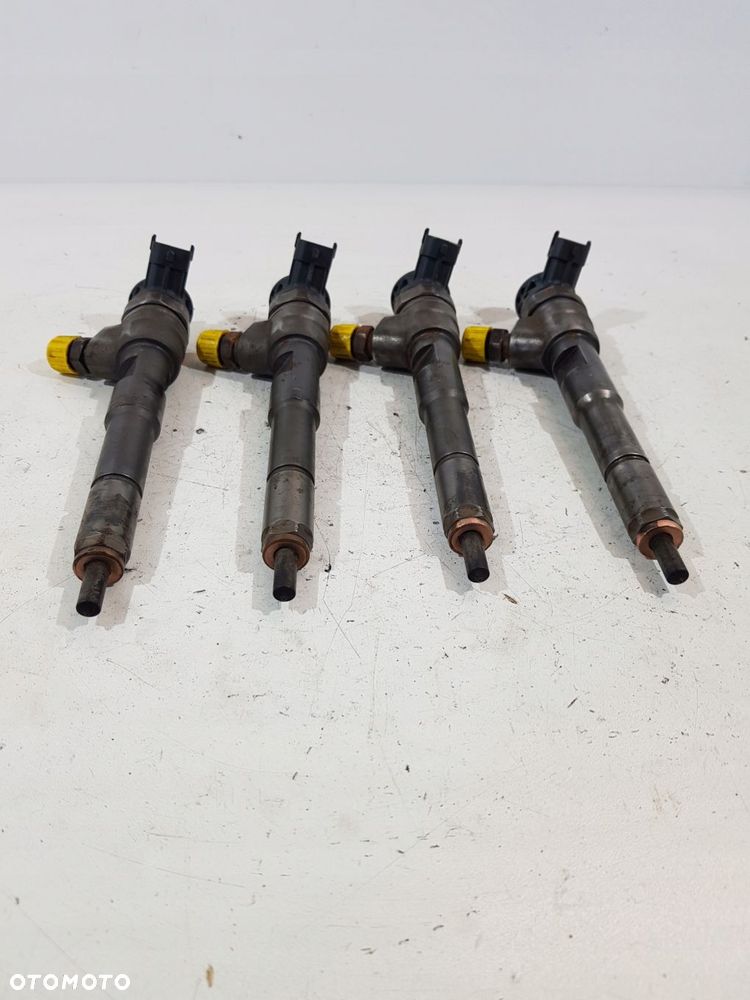 wtryskiwacz bosch 1.5 dci 0445110652 h8201453073 - 2