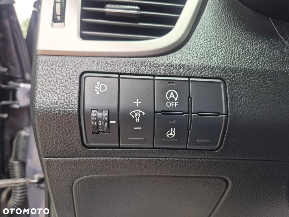 Hyundai i30 blue Kombi 1.6 GDi Trend - 19