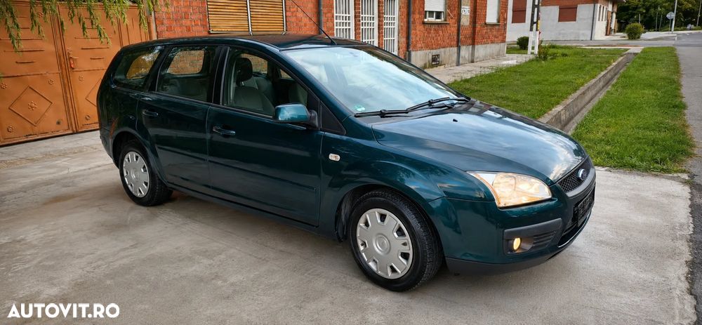Ford Focus 1.6i Titanium - 2