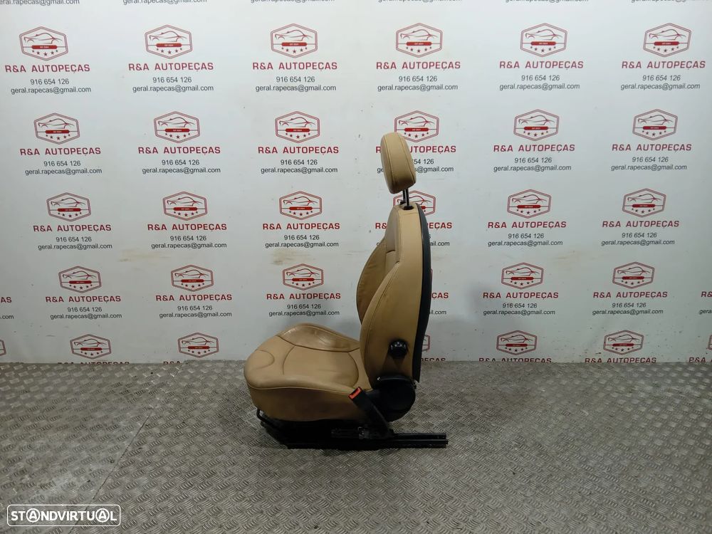 Conjunto de Bancos Mini Cooper S R57 Lci em Beje e Pele - 12