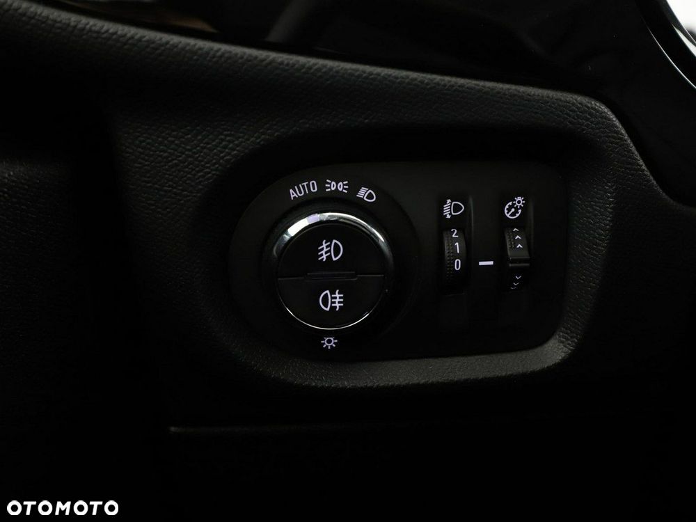 Opel Corsa 1.2 Edition S&S - 34