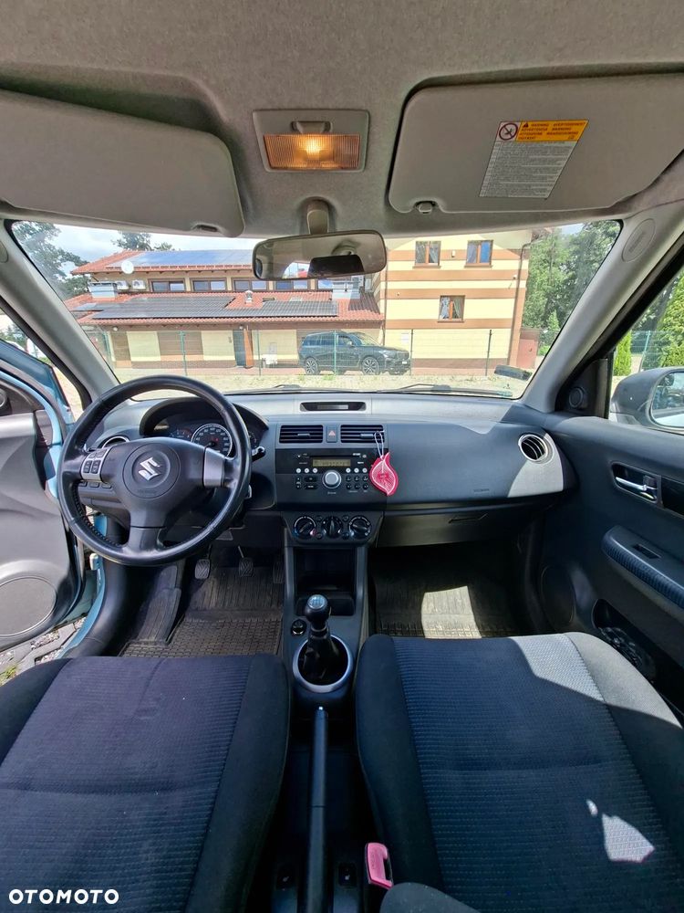 Suzuki Swift - 11